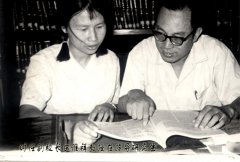 机械学子正在“挑和杯”、中国国际大学